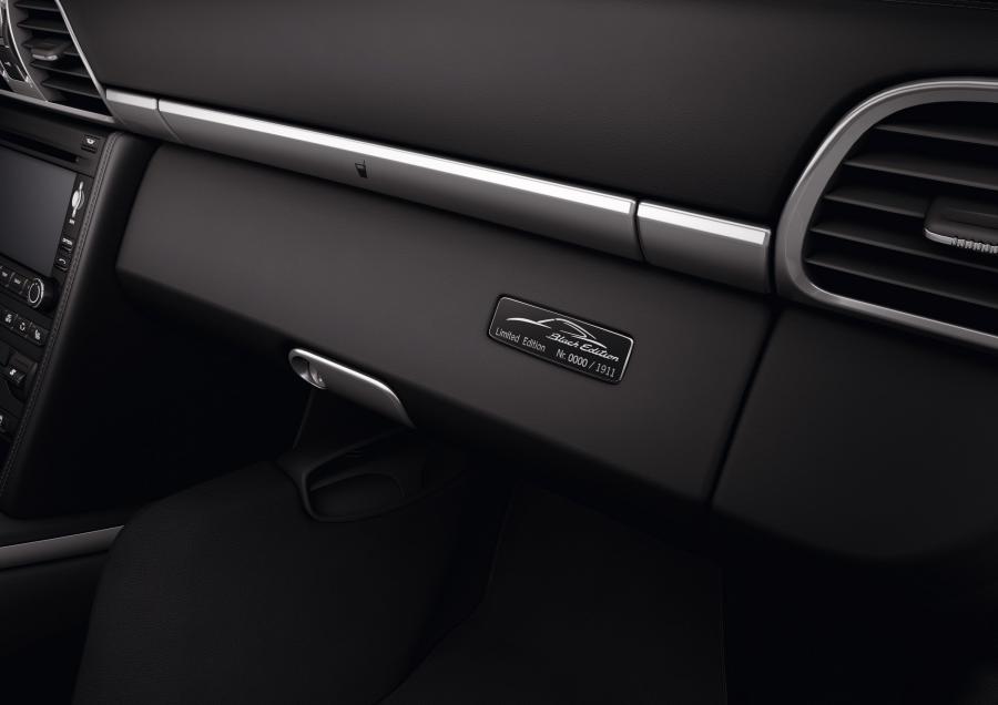  Porsche 911 Black Edition 2011 года  (фото 9 из 10)